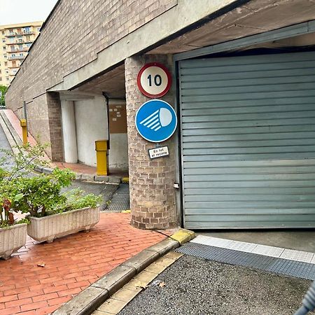 Apartment Carrer D'Olesa برشلونة المظهر الخارجي الصورة
