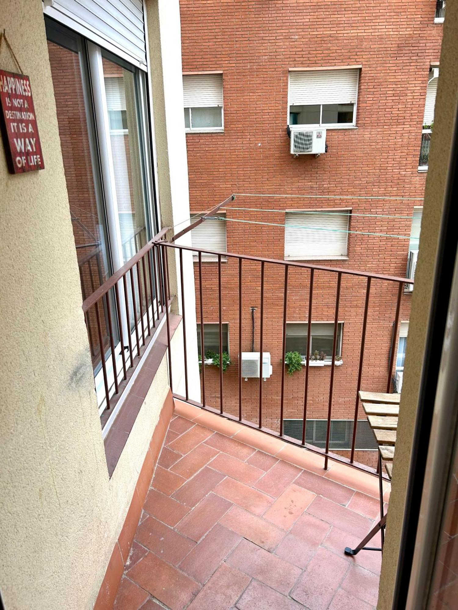Apartment Carrer D'Olesa برشلونة المظهر الخارجي الصورة
