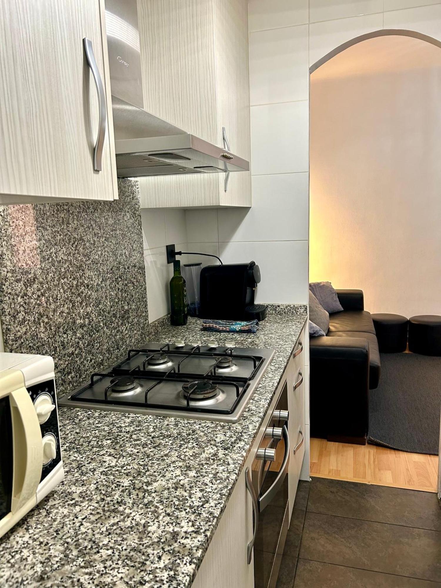 Apartment Carrer D'Olesa برشلونة المظهر الخارجي الصورة