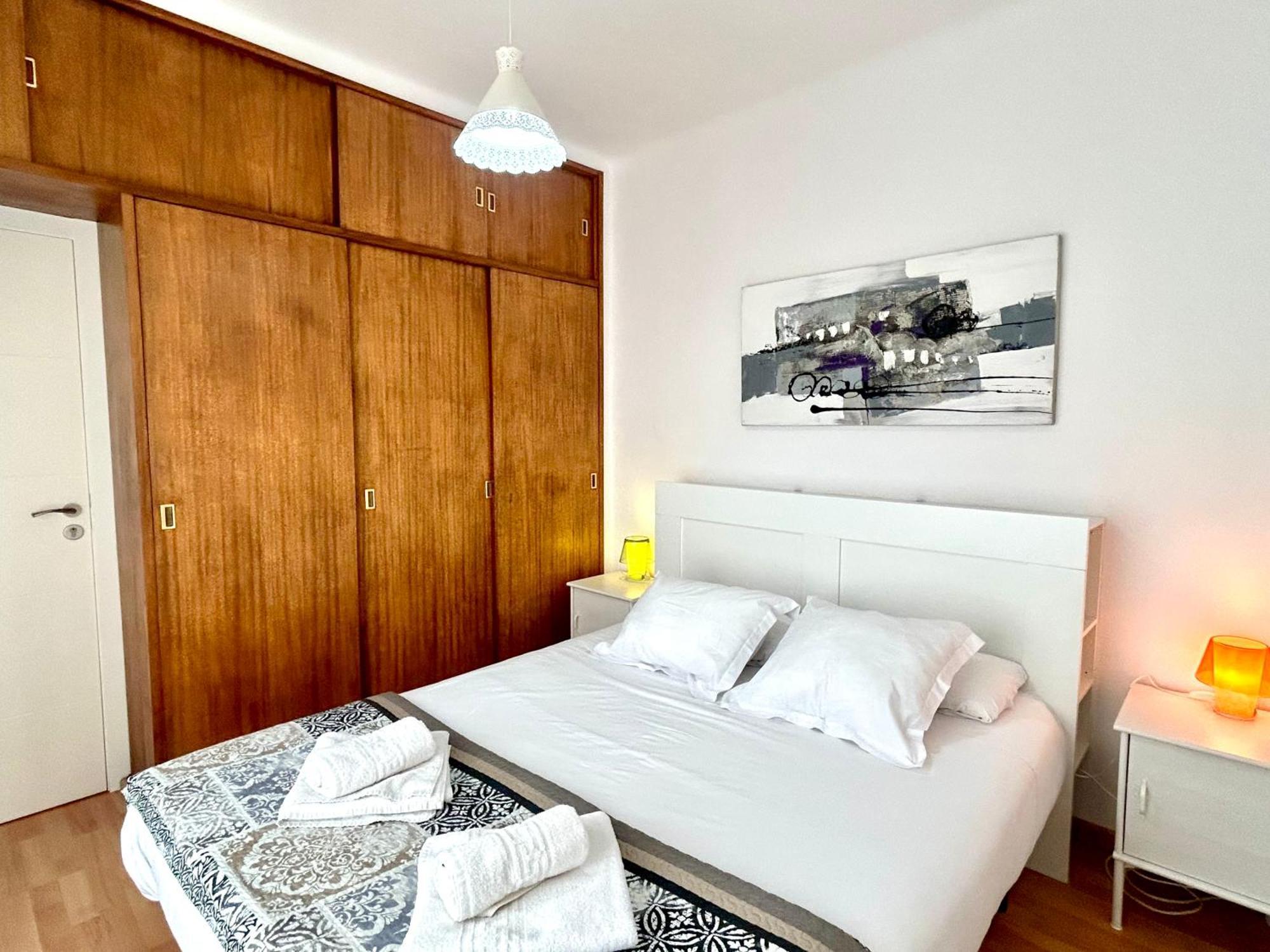 Apartment Carrer D'Olesa برشلونة المظهر الخارجي الصورة