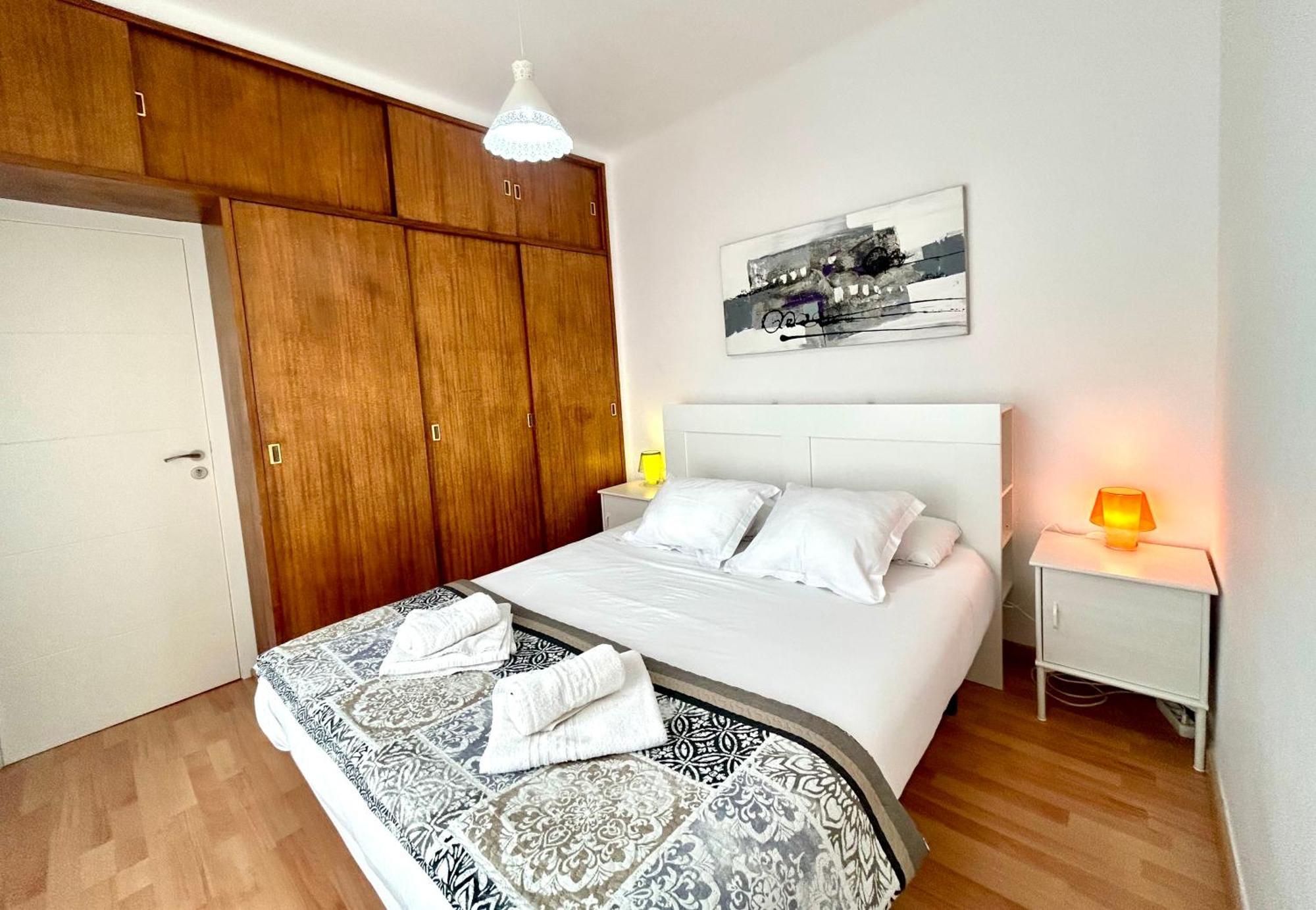 Apartment Carrer D'Olesa برشلونة المظهر الخارجي الصورة