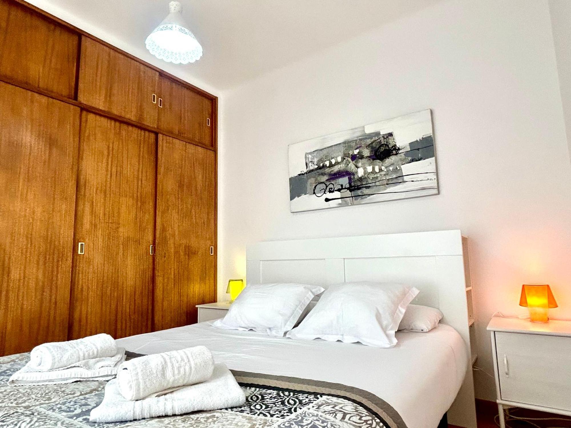 Apartment Carrer D'Olesa برشلونة المظهر الخارجي الصورة