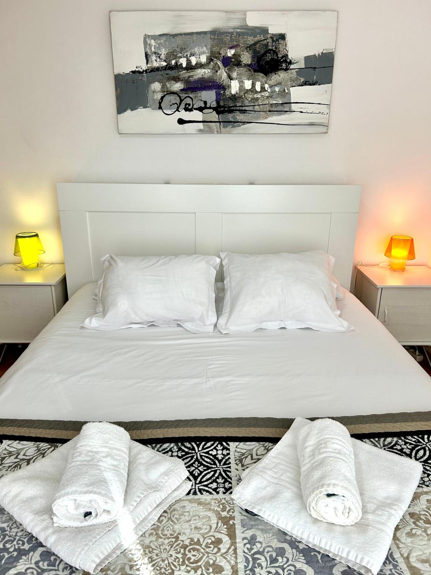 Apartment Carrer D'Olesa برشلونة المظهر الخارجي الصورة